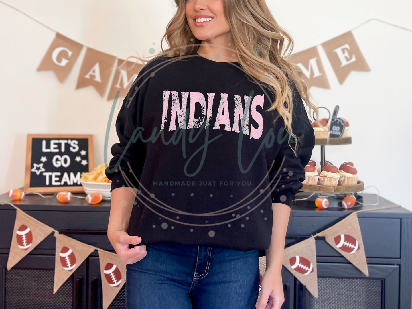 Indians Pink Grunge Crewneck/T-shirt